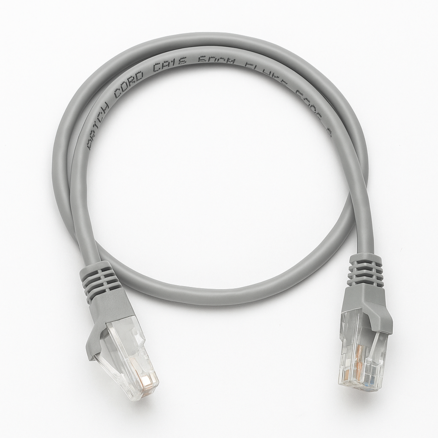 Optimice su infraestructura de red con el Cable De Red / Patch Cord Certificado Cat6 50cm Gris, diseñado para ofrecer conexiones rápidas y confiables en cualquier entorno profesional o doméstico
