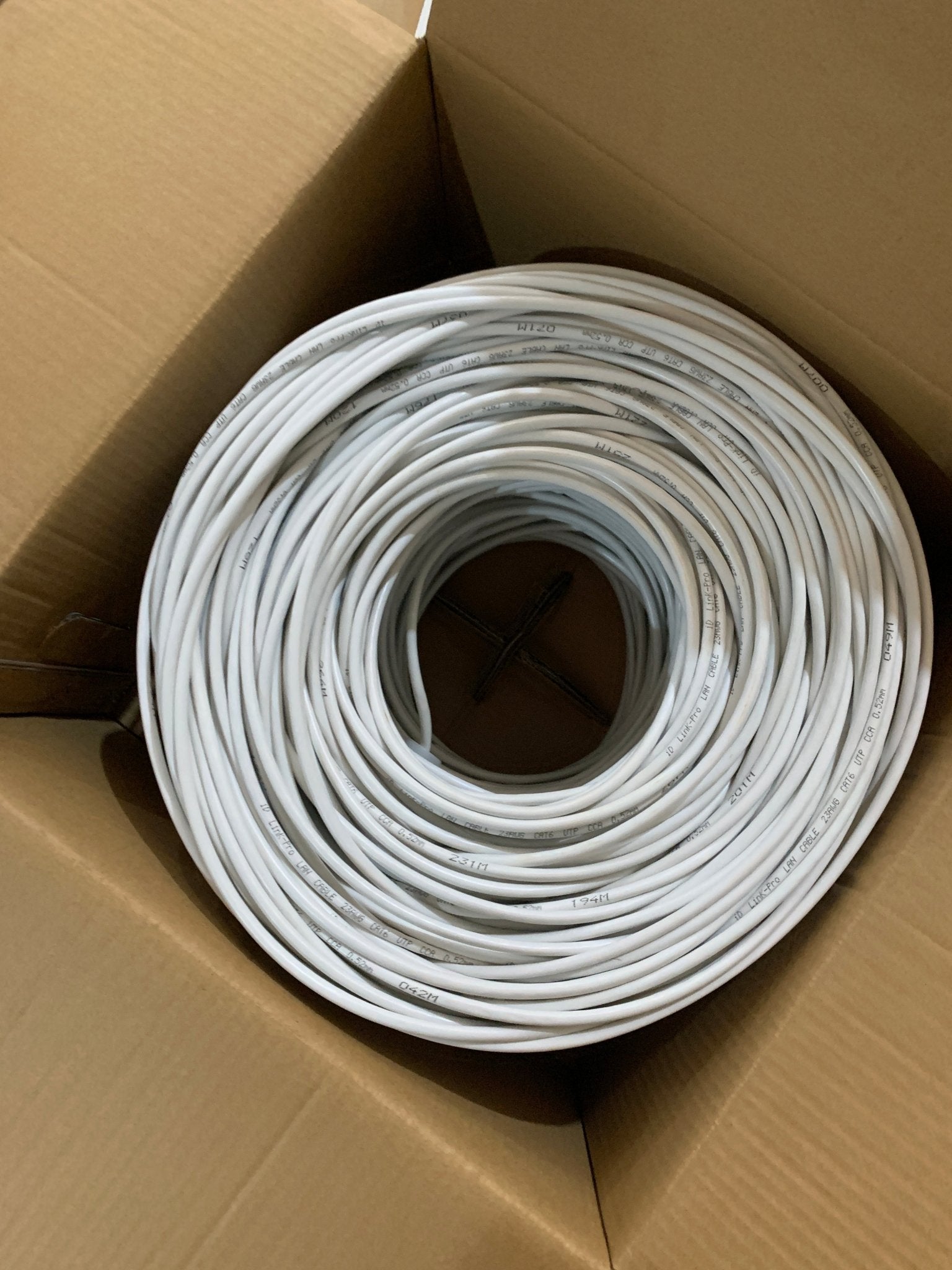 Cable de Red UTP Cat6 305 Metros 23 AWG 0,52mm CCA