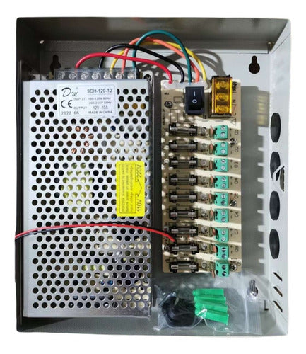 Fuente De Poder 12v 10A Para Camaras Con Gabinete y Distribu - adaptador corriente