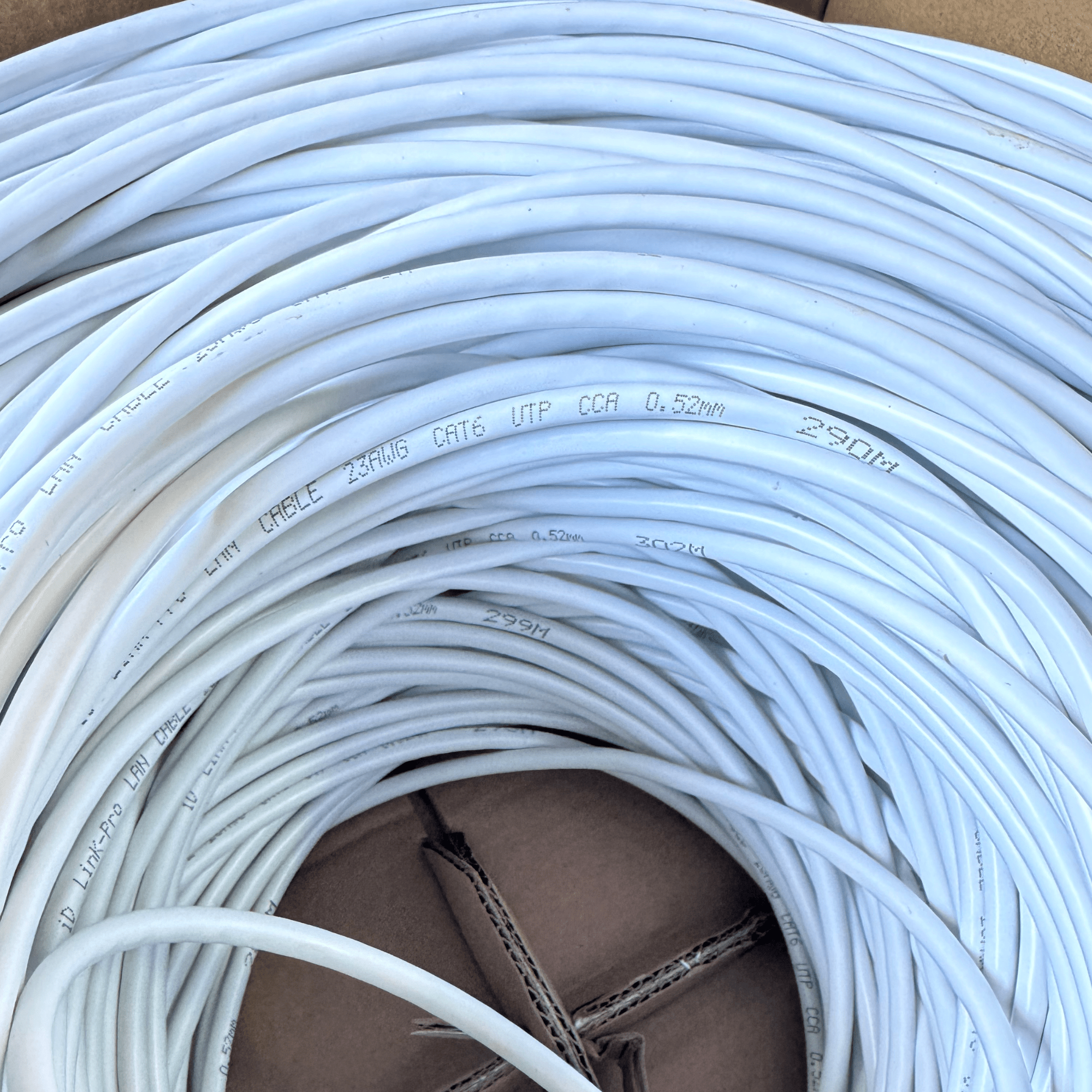 Cable de Red UTP Cat6 305 Metros 23 AWG 0,52mm CCA